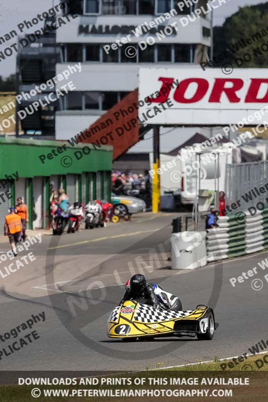 Vintage motorcycle club;eventdigitalimages;mallory park;mallory park trackday photographs;no limits trackdays;peter wileman photography;trackday digital images;trackday photos;vmcc festival 1000 bikes photographs