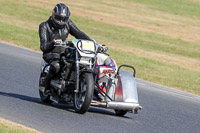 Vintage-motorcycle-club;eventdigitalimages;mallory-park;mallory-park-trackday-photographs;no-limits-trackdays;peter-wileman-photography;trackday-digital-images;trackday-photos;vmcc-festival-1000-bikes-photographs