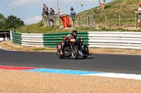 Vintage-motorcycle-club;eventdigitalimages;mallory-park;mallory-park-trackday-photographs;no-limits-trackdays;peter-wileman-photography;trackday-digital-images;trackday-photos;vmcc-festival-1000-bikes-photographs