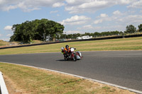 Vintage-motorcycle-club;eventdigitalimages;mallory-park;mallory-park-trackday-photographs;no-limits-trackdays;peter-wileman-photography;trackday-digital-images;trackday-photos;vmcc-festival-1000-bikes-photographs