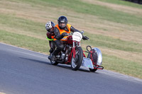 Vintage-motorcycle-club;eventdigitalimages;mallory-park;mallory-park-trackday-photographs;no-limits-trackdays;peter-wileman-photography;trackday-digital-images;trackday-photos;vmcc-festival-1000-bikes-photographs