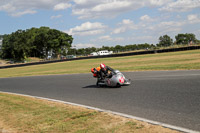 Vintage-motorcycle-club;eventdigitalimages;mallory-park;mallory-park-trackday-photographs;no-limits-trackdays;peter-wileman-photography;trackday-digital-images;trackday-photos;vmcc-festival-1000-bikes-photographs