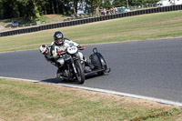 Vintage-motorcycle-club;eventdigitalimages;mallory-park;mallory-park-trackday-photographs;no-limits-trackdays;peter-wileman-photography;trackday-digital-images;trackday-photos;vmcc-festival-1000-bikes-photographs