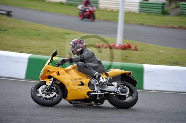 anglesey;brands hatch;cadwell park;croft;digital images;donington park;enduro;enduro digital images;event;event digital images;eventdigitalimages;mallory park;no limits;oulton park;peter wileman photography;racing;racing digital images;silverstone;snetterton;trackday;trackday digital images;trackday photos;vintage;vmcc banbury run;welsh 2 day enduro