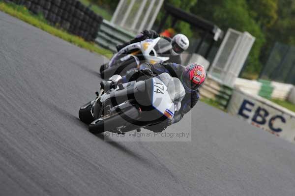 Mallory park Leicestershire;Mallory park photographs;Motorcycle action photographs;event digital images;eventdigitalimages;mallory park;no limits trackday;peter wileman photography;trackday;trackday digital images;trackday photos
