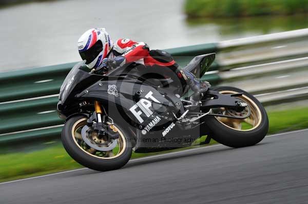 Mallory park Leicestershire;Mallory park photographs;Motorcycle action photographs;event digital images;eventdigitalimages;mallory park;no limits trackday;peter wileman photography;trackday;trackday digital images;trackday photos