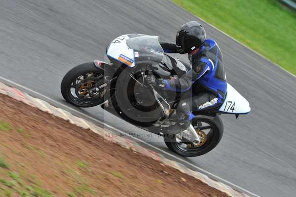 Mallory park Leicestershire;Mallory park photographs;Motorcycle action photographs;event digital images;eventdigitalimages;mallory park;no limits trackday;peter wileman photography;trackday;trackday digital images;trackday photos
