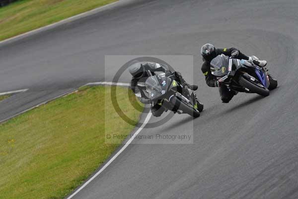Mallory park Leicestershire;Mallory park photographs;Motorcycle action photographs;event digital images;eventdigitalimages;mallory park;no limits trackday;peter wileman photography;trackday;trackday digital images;trackday photos