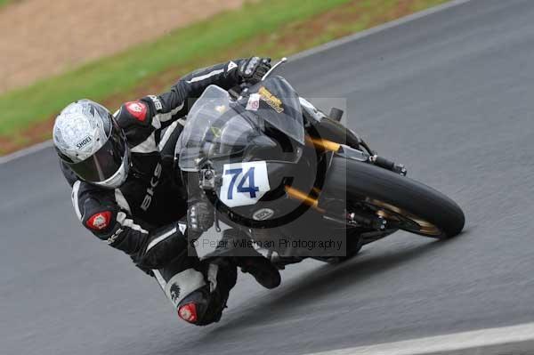 Mallory park Leicestershire;Mallory park photographs;Motorcycle action photographs;event digital images;eventdigitalimages;mallory park;no limits trackday;peter wileman photography;trackday;trackday digital images;trackday photos