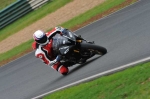 Mallory-park-Leicestershire;Mallory-park-photographs;Motorcycle-action-photographs;event-digital-images;eventdigitalimages;mallory-park;no-limits-trackday;peter-wileman-photography;trackday;trackday-digital-images;trackday-photos