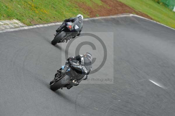 Mallory park Leicestershire;Mallory park photographs;Motorcycle action photographs;event digital images;eventdigitalimages;mallory park;no limits trackday;peter wileman photography;trackday;trackday digital images;trackday photos