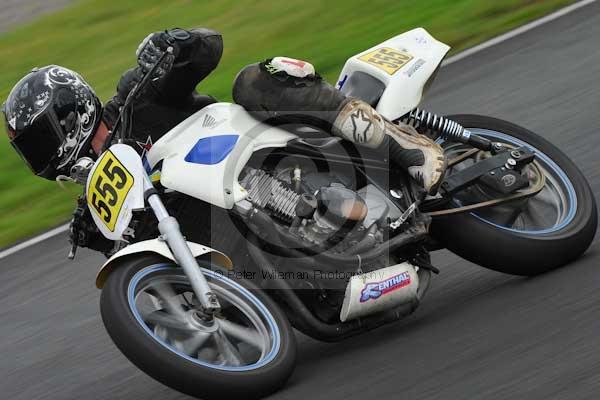 Mallory park Leicestershire;Mallory park photographs;Motorcycle action photographs;event digital images;eventdigitalimages;mallory park;no limits trackday;peter wileman photography;trackday;trackday digital images;trackday photos