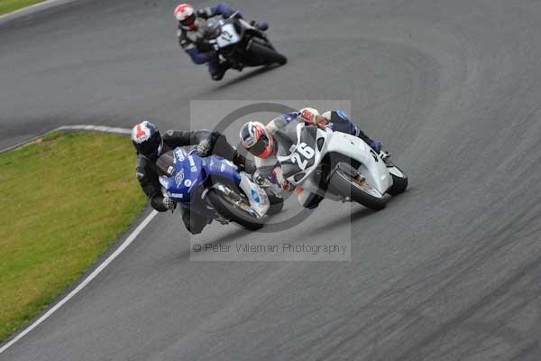 Mallory park Leicestershire;Mallory park photographs;Motorcycle action photographs;event digital images;eventdigitalimages;mallory park;no limits trackday;peter wileman photography;trackday;trackday digital images;trackday photos