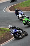 Mallory-park-Leicestershire;Mallory-park-photographs;Motorcycle-action-photographs;event-digital-images;eventdigitalimages;mallory-park;no-limits-trackday;peter-wileman-photography;trackday;trackday-digital-images;trackday-photos