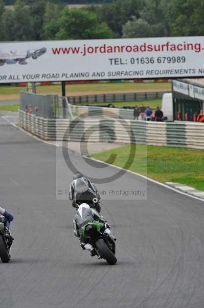 Mallory park Leicestershire;Mallory park photographs;Motorcycle action photographs;event digital images;eventdigitalimages;mallory park;no limits trackday;peter wileman photography;trackday;trackday digital images;trackday photos