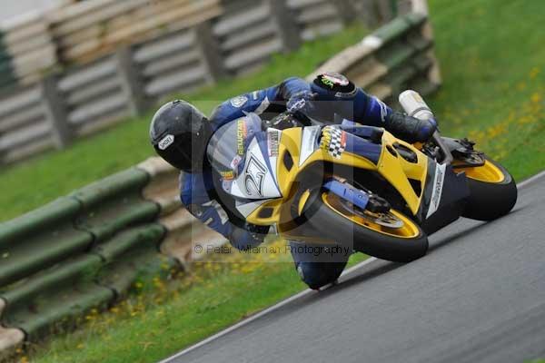 Mallory park Leicestershire;Mallory park photographs;Motorcycle action photographs;event digital images;eventdigitalimages;mallory park;no limits trackday;peter wileman photography;trackday;trackday digital images;trackday photos