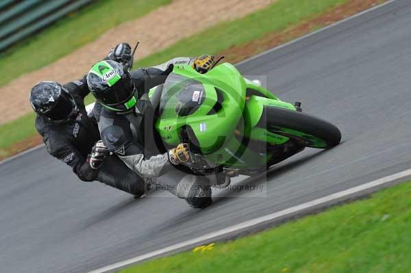 Mallory park Leicestershire;Mallory park photographs;Motorcycle action photographs;event digital images;eventdigitalimages;mallory park;no limits trackday;peter wileman photography;trackday;trackday digital images;trackday photos