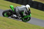 Mallory-park-Leicestershire;Mallory-park-photographs;Motorcycle-action-photographs;event-digital-images;eventdigitalimages;mallory-park;no-limits-trackday;peter-wileman-photography;trackday;trackday-digital-images;trackday-photos