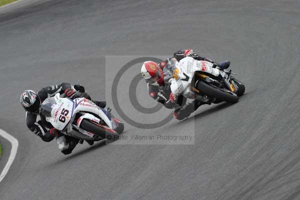 Mallory park Leicestershire;Mallory park photographs;Motorcycle action photographs;event digital images;eventdigitalimages;mallory park;no limits trackday;peter wileman photography;trackday;trackday digital images;trackday photos