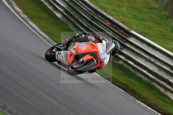 Mallory park Leicestershire;Mallory park photographs;Motorcycle action photographs;event digital images;eventdigitalimages;mallory park;no limits trackday;peter wileman photography;trackday;trackday digital images;trackday photos