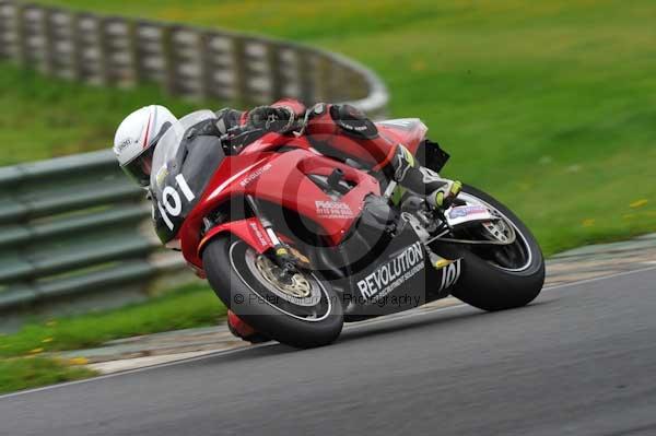 Mallory park Leicestershire;Mallory park photographs;Motorcycle action photographs;event digital images;eventdigitalimages;mallory park;no limits trackday;peter wileman photography;trackday;trackday digital images;trackday photos
