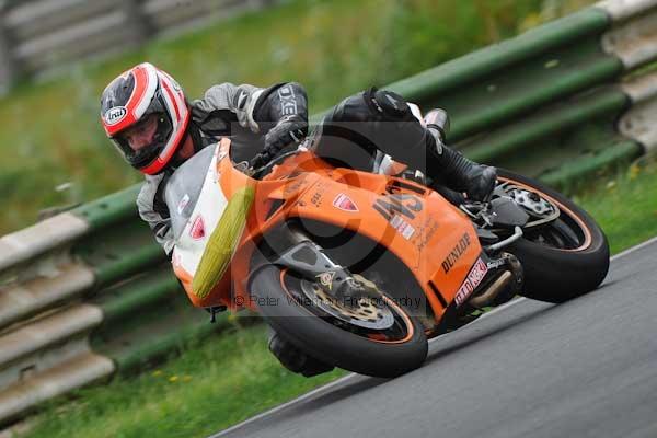Mallory park Leicestershire;Mallory park photographs;Motorcycle action photographs;event digital images;eventdigitalimages;mallory park;no limits trackday;peter wileman photography;trackday;trackday digital images;trackday photos