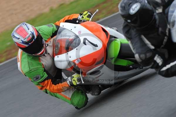 Mallory park Leicestershire;Mallory park photographs;Motorcycle action photographs;event digital images;eventdigitalimages;mallory park;no limits trackday;peter wileman photography;trackday;trackday digital images;trackday photos