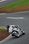 Mallory-park-Leicestershire;Mallory-park-photographs;Motorcycle-action-photographs;event-digital-images;eventdigitalimages;mallory-park;no-limits-trackday;peter-wileman-photography;trackday;trackday-digital-images;trackday-photos