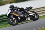 Mallory-park-Leicestershire;Mallory-park-photographs;Motorcycle-action-photographs;event-digital-images;eventdigitalimages;mallory-park;no-limits-trackday;peter-wileman-photography;trackday;trackday-digital-images;trackday-photos