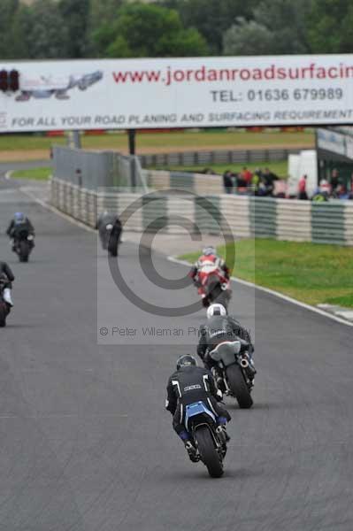 Mallory park Leicestershire;Mallory park photographs;Motorcycle action photographs;event digital images;eventdigitalimages;mallory park;no limits trackday;peter wileman photography;trackday;trackday digital images;trackday photos