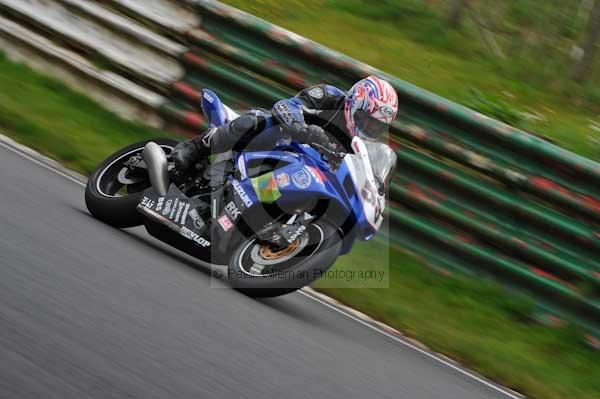 Mallory park Leicestershire;Mallory park photographs;Motorcycle action photographs;event digital images;eventdigitalimages;mallory park;no limits trackday;peter wileman photography;trackday;trackday digital images;trackday photos