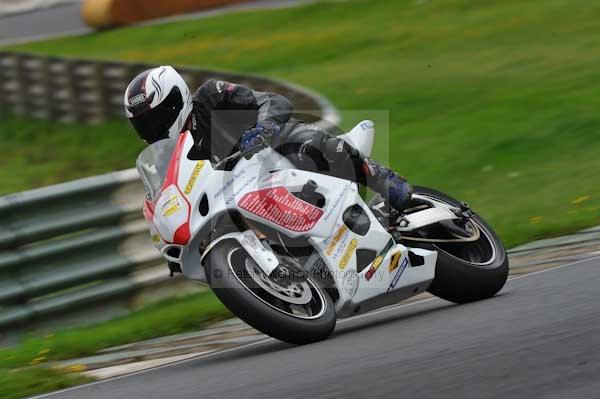 Mallory park Leicestershire;Mallory park photographs;Motorcycle action photographs;event digital images;eventdigitalimages;mallory park;no limits trackday;peter wileman photography;trackday;trackday digital images;trackday photos