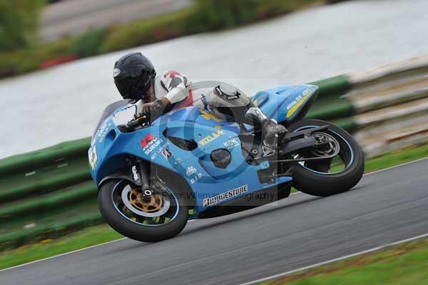 Mallory park Leicestershire;Mallory park photographs;Motorcycle action photographs;event digital images;eventdigitalimages;mallory park;no limits trackday;peter wileman photography;trackday;trackday digital images;trackday photos