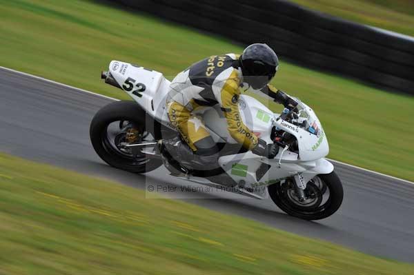 Mallory park Leicestershire;Mallory park photographs;Motorcycle action photographs;event digital images;eventdigitalimages;mallory park;no limits trackday;peter wileman photography;trackday;trackday digital images;trackday photos