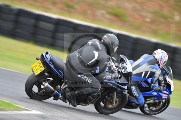 Mallory park Leicestershire;Mallory park photographs;Motorcycle action photographs;event digital images;eventdigitalimages;mallory park;no limits trackday;peter wileman photography;trackday;trackday digital images;trackday photos