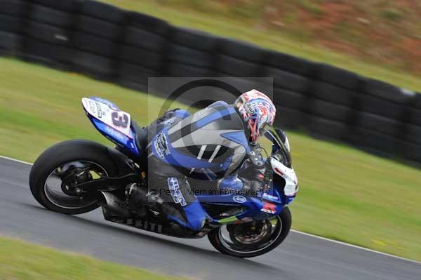 Mallory park Leicestershire;Mallory park photographs;Motorcycle action photographs;event digital images;eventdigitalimages;mallory park;no limits trackday;peter wileman photography;trackday;trackday digital images;trackday photos