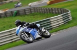 Mallory-park-Leicestershire;Mallory-park-photographs;Motorcycle-action-photographs;event-digital-images;eventdigitalimages;mallory-park;no-limits-trackday;peter-wileman-photography;trackday;trackday-digital-images;trackday-photos