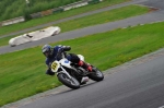 Mallory-park-Leicestershire;Mallory-park-photographs;Motorcycle-action-photographs;event-digital-images;eventdigitalimages;mallory-park;no-limits-trackday;peter-wileman-photography;trackday;trackday-digital-images;trackday-photos