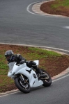 Mallory-park-Leicestershire;Mallory-park-photographs;Motorcycle-action-photographs;event-digital-images;eventdigitalimages;mallory-park;no-limits-trackday;peter-wileman-photography;trackday;trackday-digital-images;trackday-photos