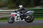Mallory-park-Leicestershire;Mallory-park-photographs;Motorcycle-action-photographs;event-digital-images;eventdigitalimages;mallory-park;no-limits-trackday;peter-wileman-photography;trackday;trackday-digital-images;trackday-photos