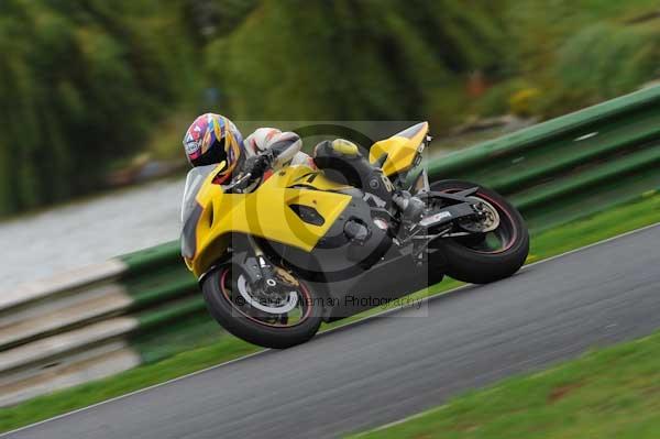 Mallory park Leicestershire;Mallory park photographs;Motorcycle action photographs;event digital images;eventdigitalimages;mallory park;no limits trackday;peter wileman photography;trackday;trackday digital images;trackday photos