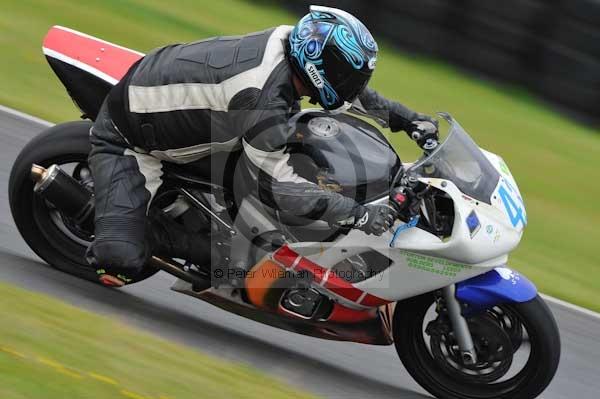 Mallory park Leicestershire;Mallory park photographs;Motorcycle action photographs;event digital images;eventdigitalimages;mallory park;no limits trackday;peter wileman photography;trackday;trackday digital images;trackday photos