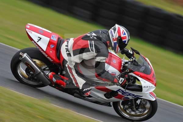 Mallory park Leicestershire;Mallory park photographs;Motorcycle action photographs;event digital images;eventdigitalimages;mallory park;no limits trackday;peter wileman photography;trackday;trackday digital images;trackday photos