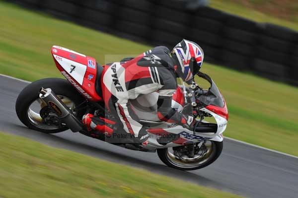 Mallory park Leicestershire;Mallory park photographs;Motorcycle action photographs;event digital images;eventdigitalimages;mallory park;no limits trackday;peter wileman photography;trackday;trackday digital images;trackday photos