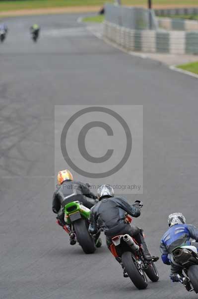 Mallory park Leicestershire;Mallory park photographs;Motorcycle action photographs;event digital images;eventdigitalimages;mallory park;no limits trackday;peter wileman photography;trackday;trackday digital images;trackday photos