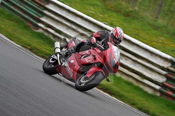 Mallory park Leicestershire;Mallory park photographs;Motorcycle action photographs;event digital images;eventdigitalimages;mallory park;no limits trackday;peter wileman photography;trackday;trackday digital images;trackday photos