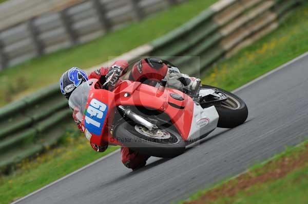 Mallory park Leicestershire;Mallory park photographs;Motorcycle action photographs;event digital images;eventdigitalimages;mallory park;no limits trackday;peter wileman photography;trackday;trackday digital images;trackday photos