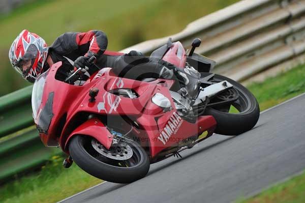 Mallory park Leicestershire;Mallory park photographs;Motorcycle action photographs;event digital images;eventdigitalimages;mallory park;no limits trackday;peter wileman photography;trackday;trackday digital images;trackday photos