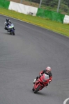 Mallory-park-Leicestershire;Mallory-park-photographs;Motorcycle-action-photographs;event-digital-images;eventdigitalimages;mallory-park;no-limits-trackday;peter-wileman-photography;trackday;trackday-digital-images;trackday-photos