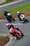 Mallory-park-Leicestershire;Mallory-park-photographs;Motorcycle-action-photographs;event-digital-images;eventdigitalimages;mallory-park;no-limits-trackday;peter-wileman-photography;trackday;trackday-digital-images;trackday-photos